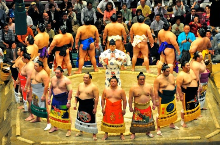 sumo-dohyo-759x500