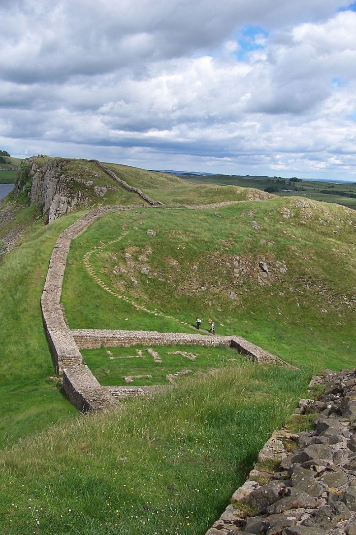 800px-milecastle_39_on_hadrians_wall_2